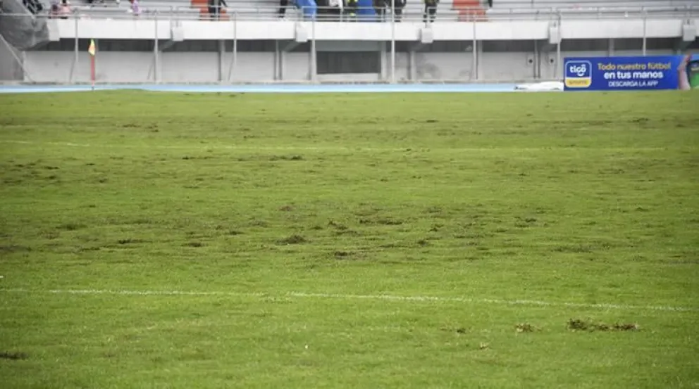 Así se encuentra el gramado del Capriles. Foto: Los Tiempos.