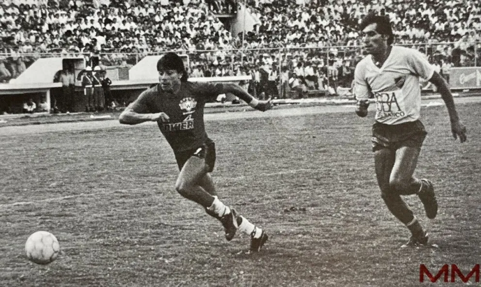 Incidencia de un partido de 1985. Foto: Libro 70 años aquí presentes están de Mauricio Méndez.