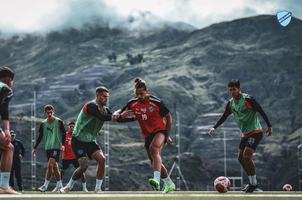 Una práctica celeste en su CAR de Ananta. Foto: Club Bolívar.