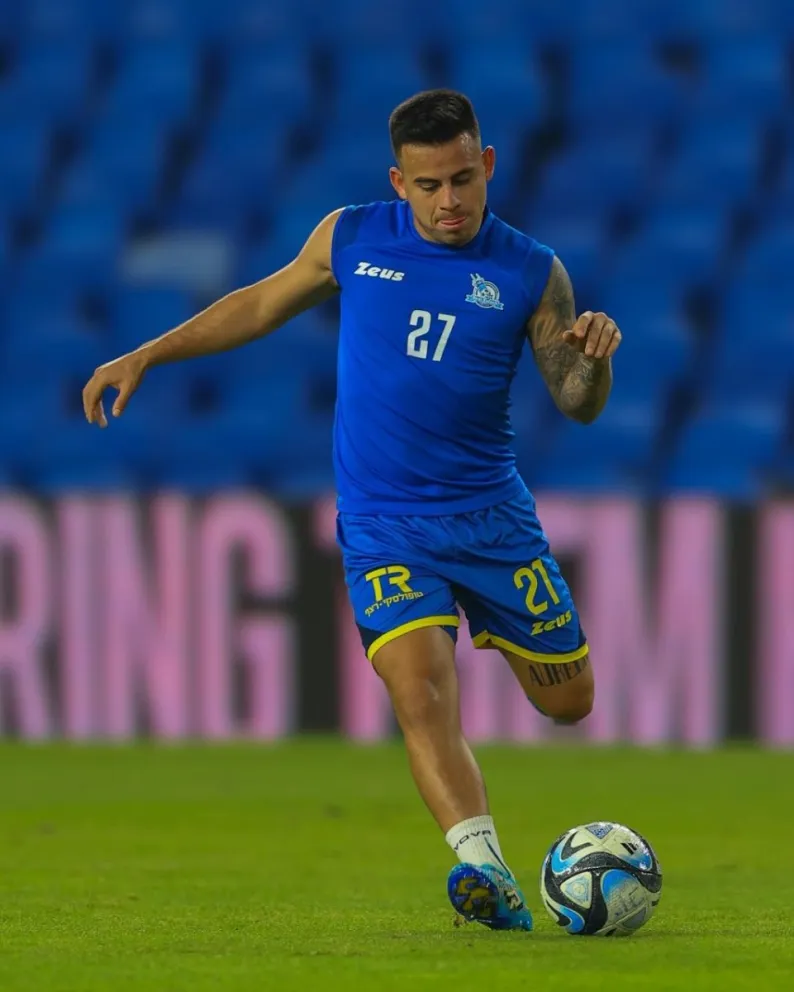 Vaca durante un entrenamiento en Israel. Foto: Club Maccabi Bnei.