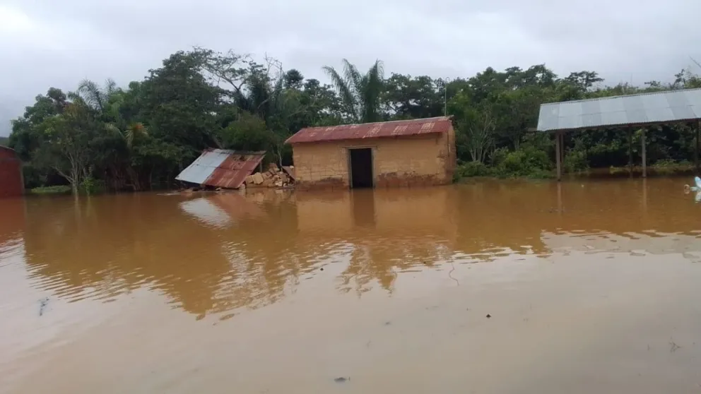 La crecida del río en Apolo provocó la inundación  de varias casas. Foto: Gobierno Autónomo Municipal de Apolo.