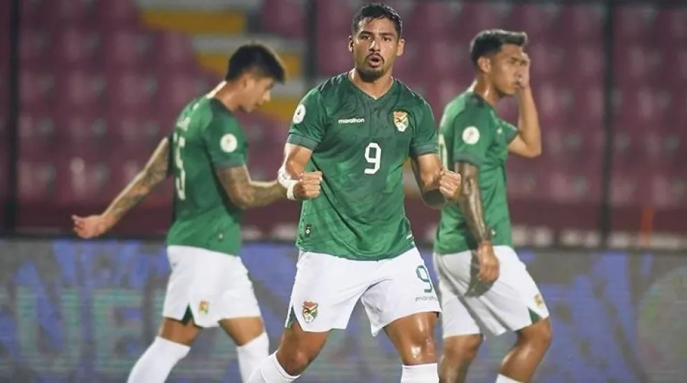 José Briceño festeja uno de los goles de Bolivia en el Sub 23. Foto FBF