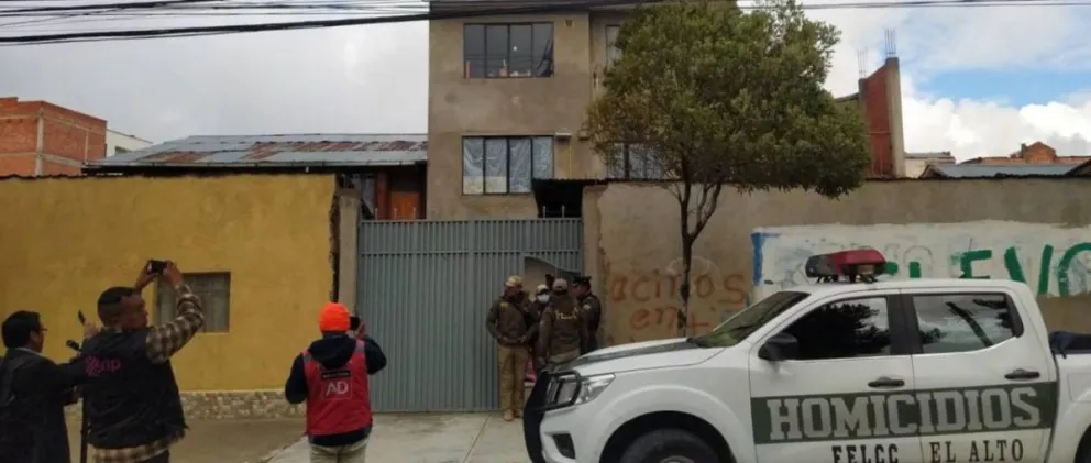 La casa donde ocurrió el doble infanticidio en la zona de Ciudad Satélite de El Alto.  Foto: Unitel