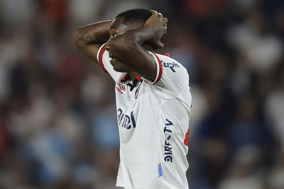 Gonzalo Carneiro, delantero titular de Nacional, está lesionado y no jugará en El Alto. Foto Montevideo Portal