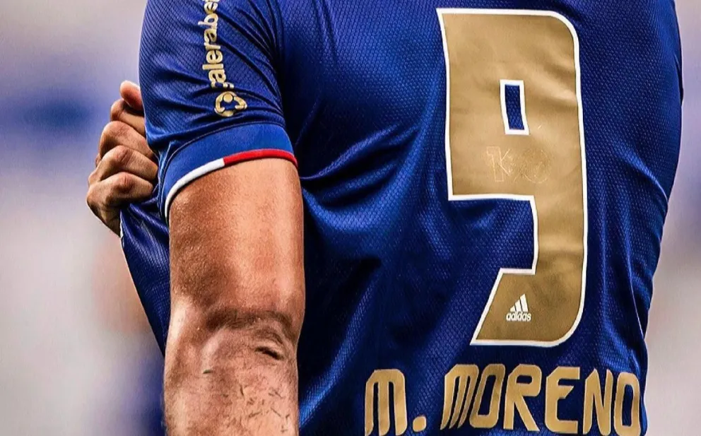 El grito de gol de Marcelo Martins con la camiseta del club brasileño Cruzeiro, donde es considerado un ídolo por su afición. Foto: Cruzeiro. 