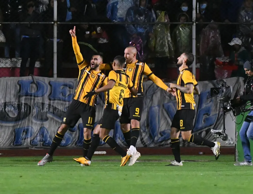 Un festejo de los atigrados en el primer clásico de 2023. Foto: club The Strongest