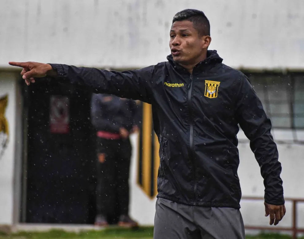 Carlos Roca, defensor del Tigre, en una de las últimas prácticas. Foto: club The Strongest