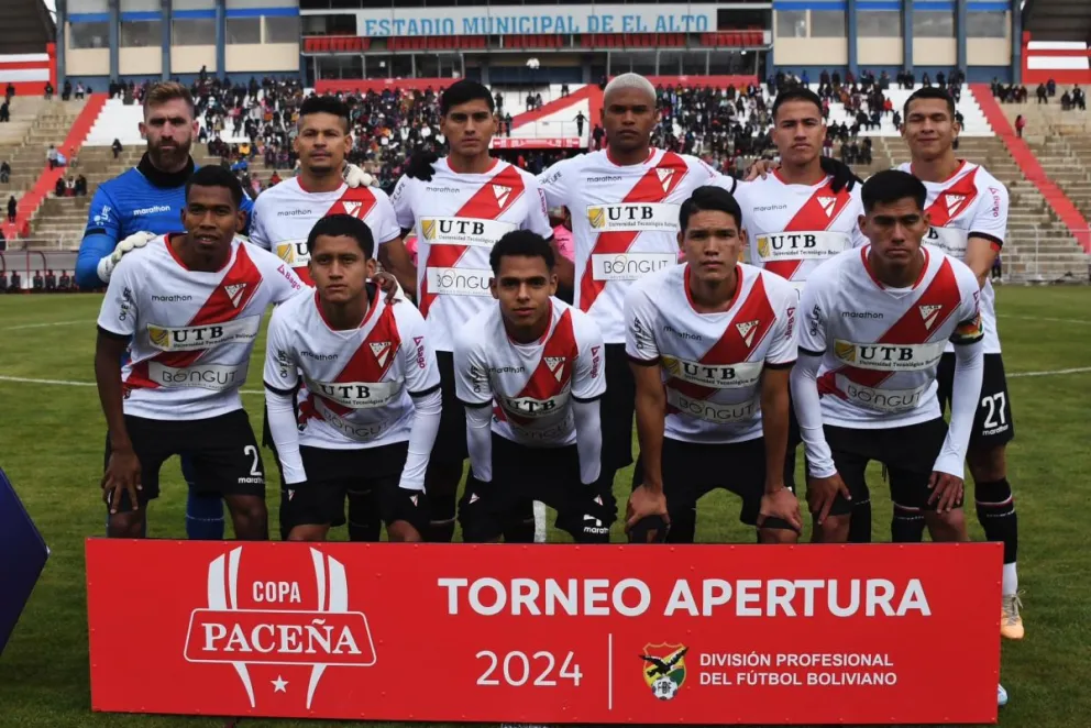 El plantel de Always Ready que recibirá este martes a Guabirá, por el torneo Apertura. Foto Always Ready