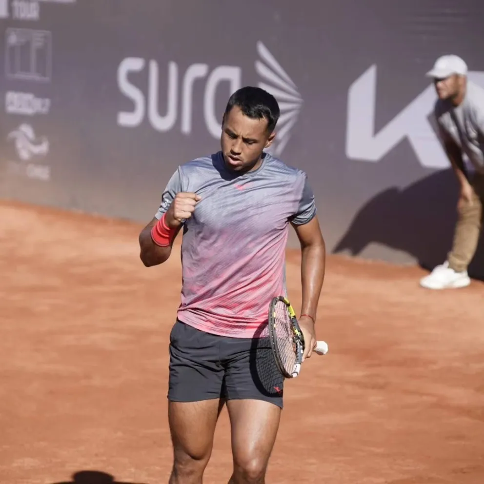 Dellien celebra uno de los puntos que hizo ante Gómez. Foto: Challenger de Santiago.