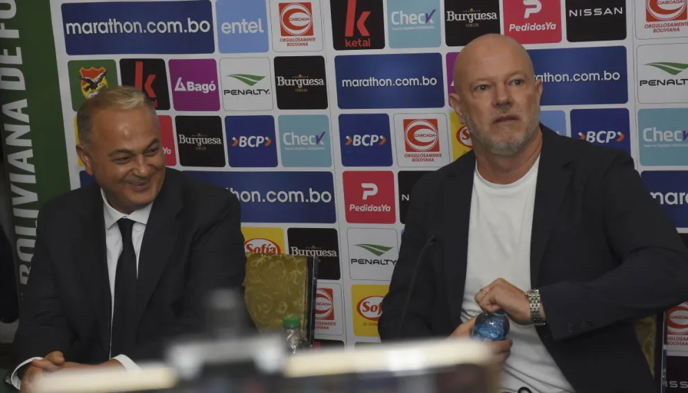 Fernando Costa, presidente de FBF, y Antonio Carlos Zago, técnico de la selección nacional. Foto: APG