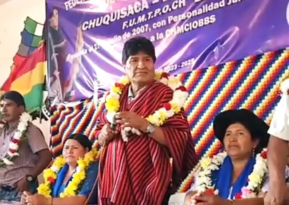 El líder del MAS, Evo Morales, en el ampliado de las 'Bartolinas'. Foto: Captura.