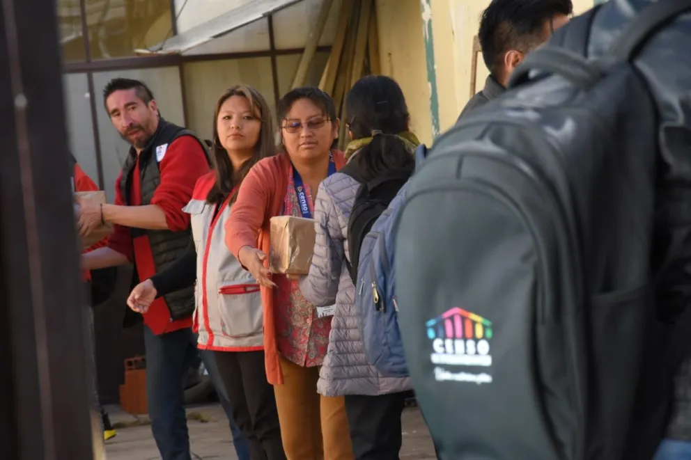 Voluntarios durante un simulacro del Censo efectuado por el INE. Foto: APG