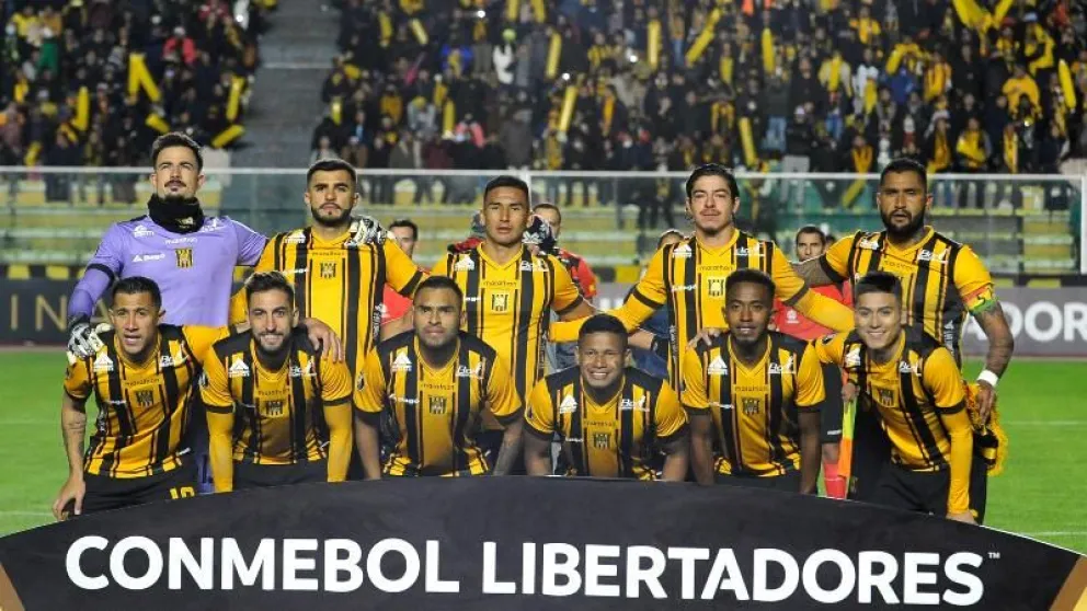 El onceno atigrado antes de un cotejo de la Libertadores.