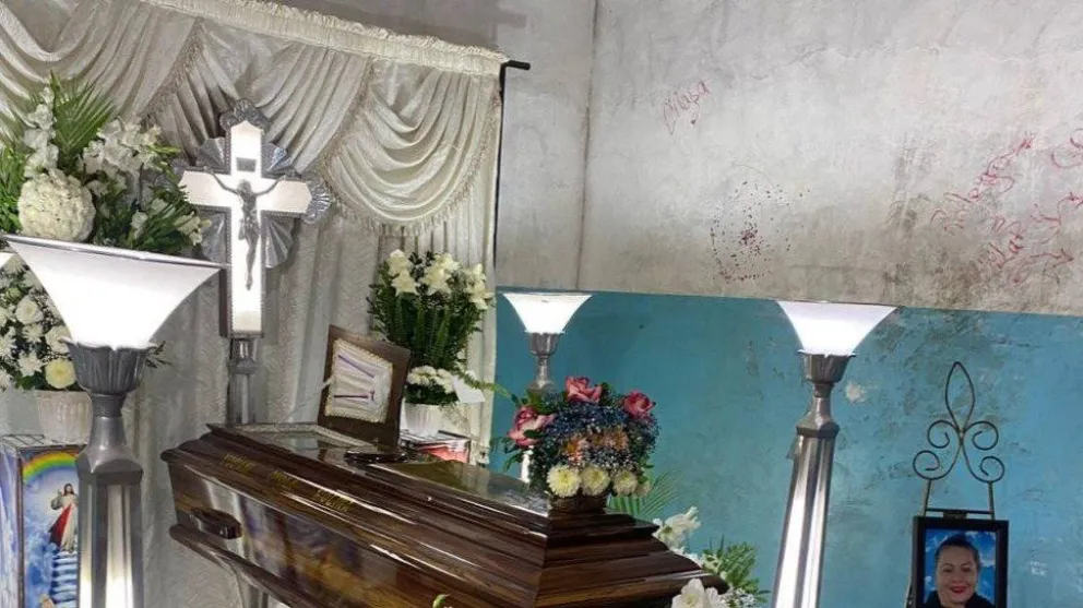 El velorio de Yosiani, víctima de feminicidio en la ciudad de Santa Cruz de la Sierra. Foto: Unitel