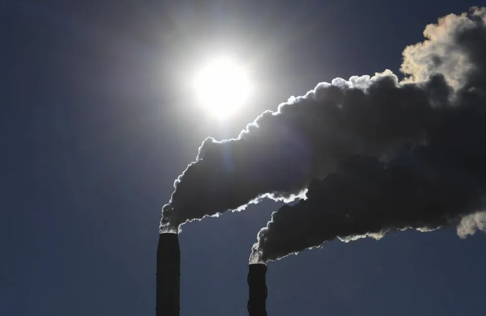 La polución aumenta el calentamiento global y sus consecuencias. Foto: EFE