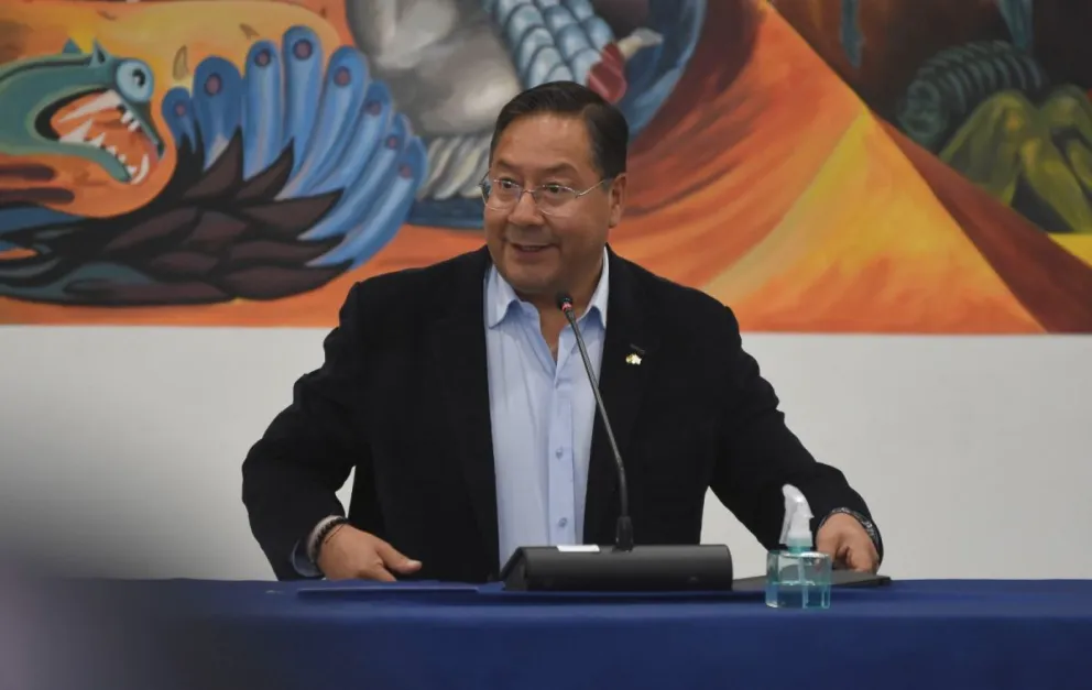 El primer mandatario en un encuentro con los periodistas.   Foto: APG