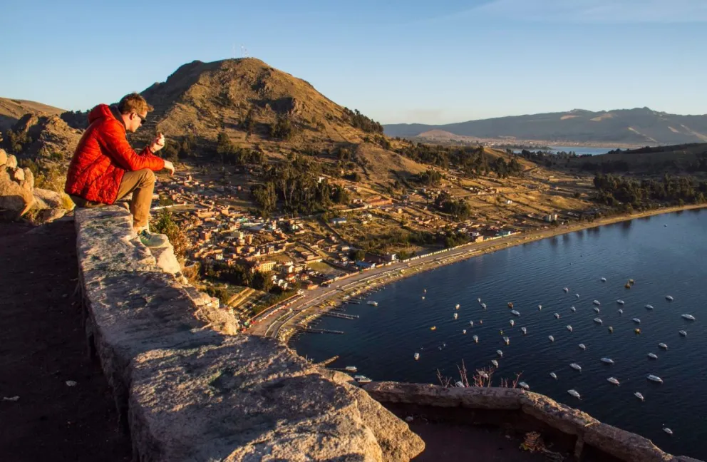Vista al lago Titicaca desde el santuario de Copacabana, en La Paz. Foto: Viceministro Turismo