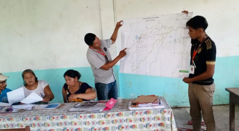 Dirigentes de tierras bajas trabajan para el censo en sus regiones. Foto: Fundación Tierra
