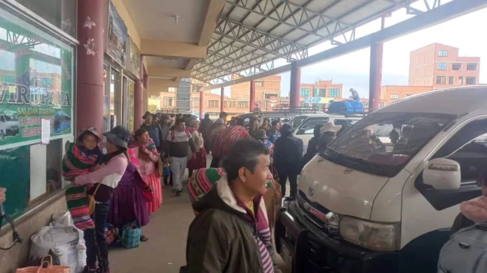 La Terminal de El Alto lucía así la mañana de este viernes  22 de marzo. Foto: Red Huaycheña 