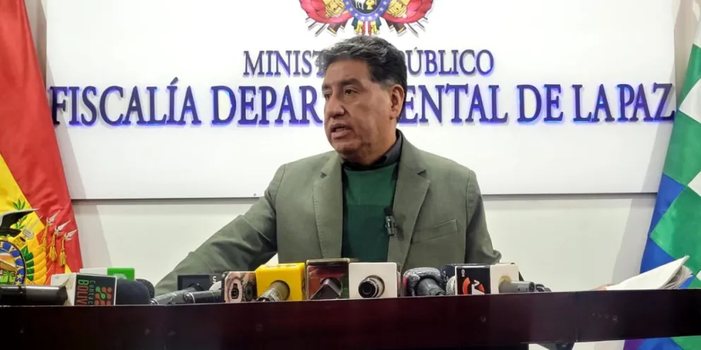 El fiscal William Alave, justificó el porqué firmó el sobreseimiento en favor del médico que luego degolló a sus dos hijos. Foto: Fiscalía de La Paz