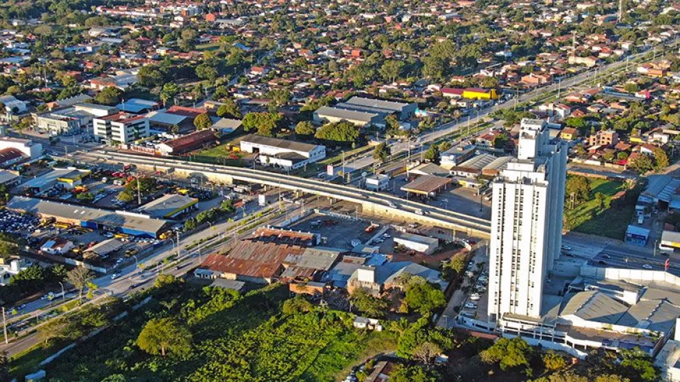 Vista aérea del paso a desnivel del 7mo anillo de la avenida Cristo Redentor. Foto: Gobernación de Santa Cruz.