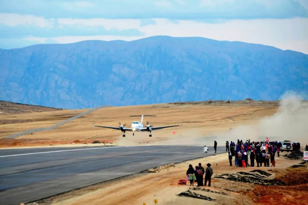 El aeropuerto Capitán Rojas de la Villa Imperial, se iniciaron trabajos de refacción. Foto El Potosí