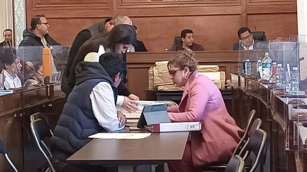 Asambleístas en el proceso de preselección de postulantantes a los cargos judiciales. Foto: APG