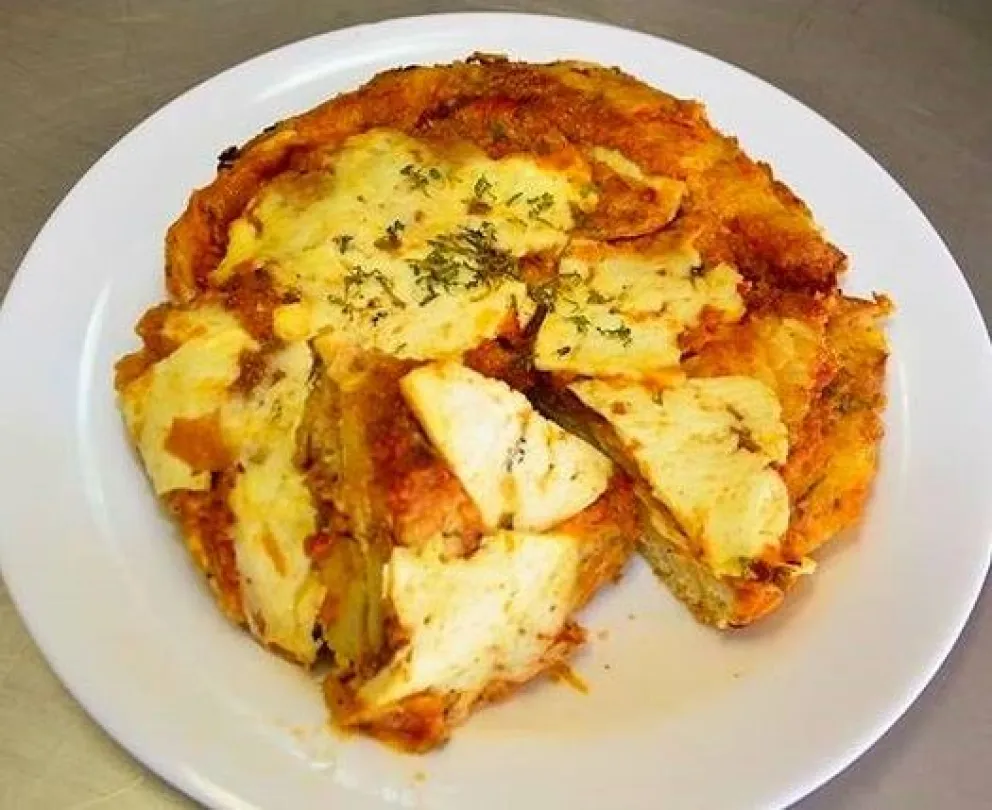 La sopa de pan y otros platillos que tiene como ingredientes el pescado o el queso, son tradicionales en la Semana Santa. Foto: comidasbolivianass.com