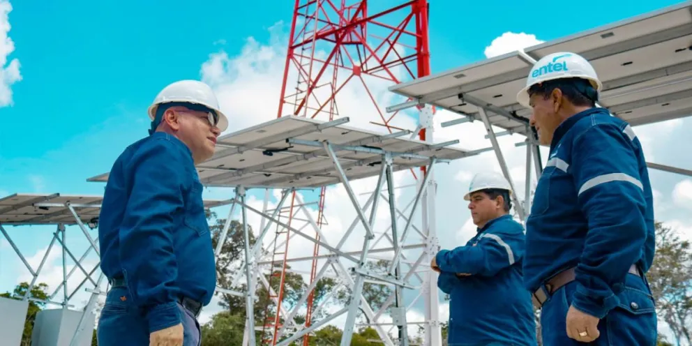 Trabajadores de Entel, empresa nacional que renovó su directorio. Foto: Entel.
