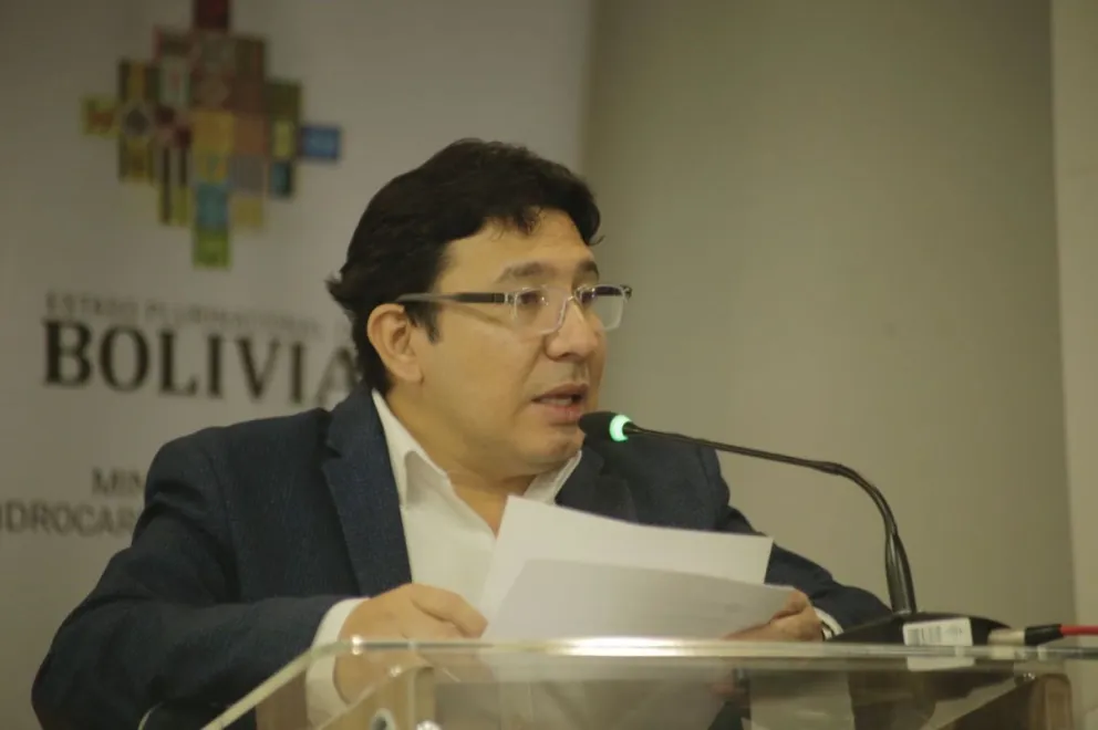 El ministro de Hidrocarburos, Franklin Molina, durante una conferencia de prensa anterior.  Foto: Twitter del ministro Franklin Molina