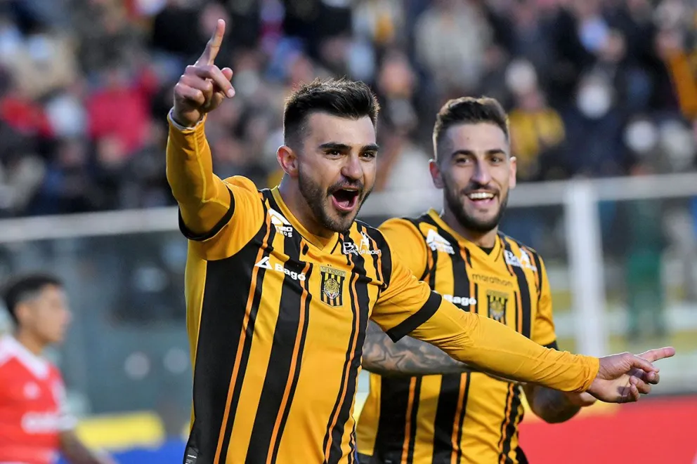 Enrique Triverio festeja uno de sus goles en la Copa de 2023. Foto: APG