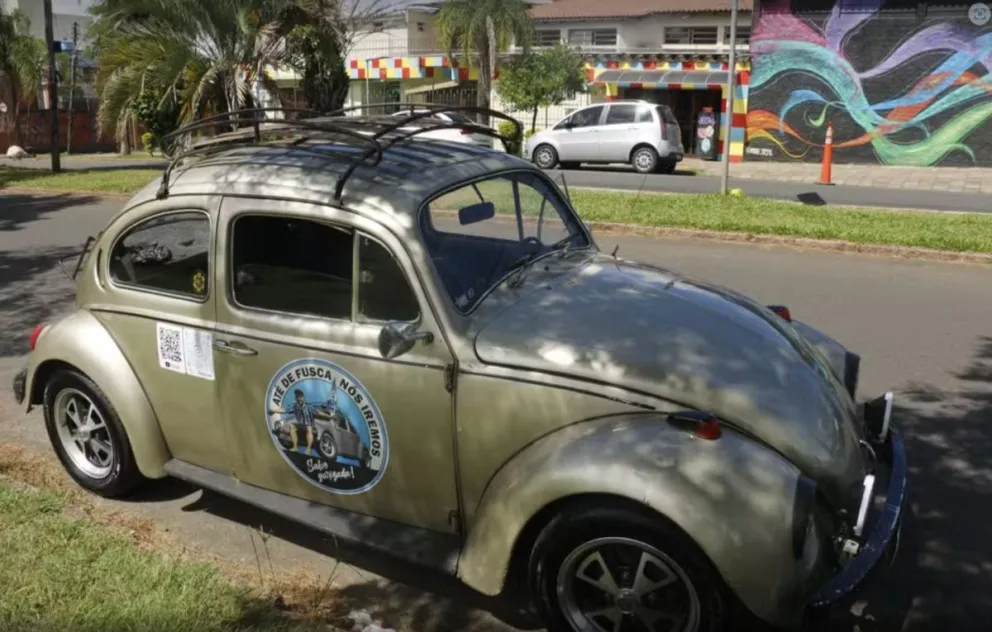La peta de Guilherme Martín parqueado en una de las calles de Porto Alegre. Foto: Redes sociales