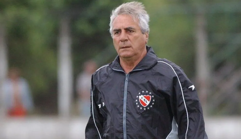 Pastoriza en su faceta como entrenador. Foto: Club Independiente.