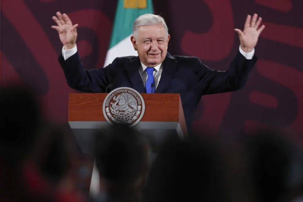 El presidente mexicano, Andrés Manuel López Obrador, habla este jueves durante su conferencia matutina en Palacio Nacional, de la Ciudad de México (México).  Foto: EFE