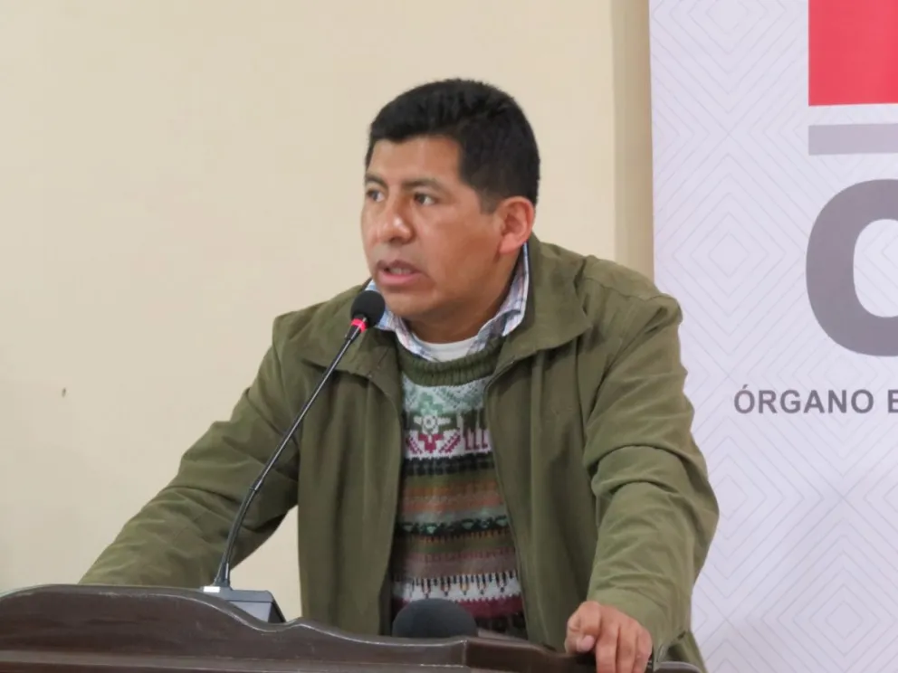 Tahuichi Tahuichi dutrante un acto del Órgano Electora. Foto: @Tahuichi_