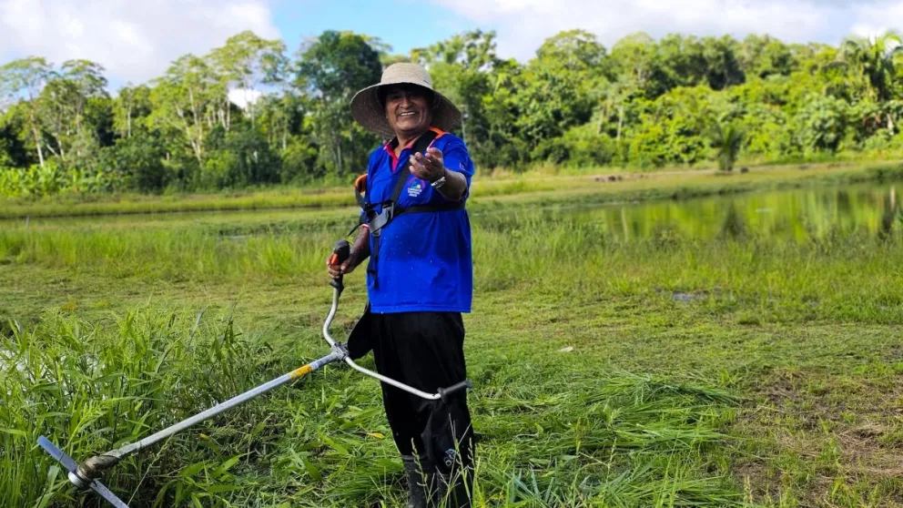 Evo Morales en su chaco de Villa Victoria, trabajando. Foto: Facebook de Evo Morales 