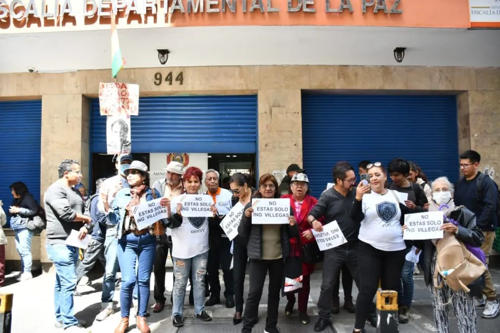 Los colectivos que apoyan a Edgar Villegas. Fotos: APF