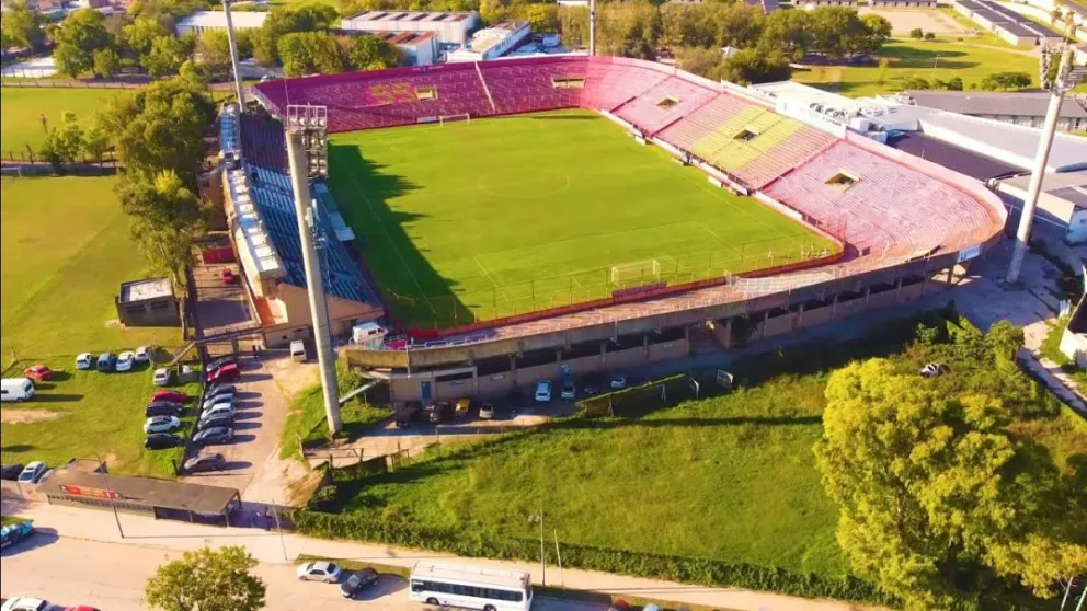 El plantel de The Strongest entrenará domingo y lunes en el estadio del ...