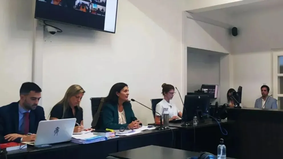 Autoridades judiciales en audiencia. Foto. El Tribuno.