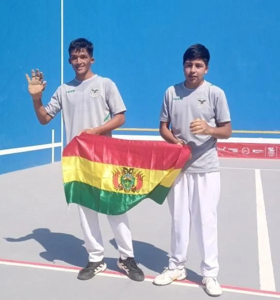 Los deportistas ganadores: Foto: Ministerio de Salud y Deportes