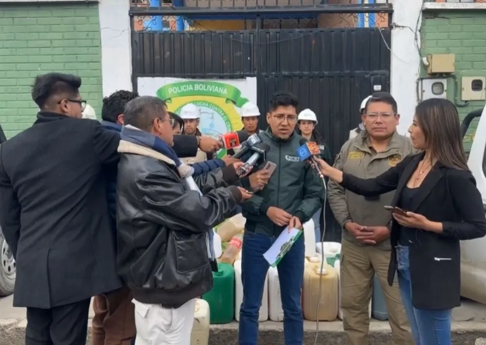 El director de la Agencia Nacional de Hidrocarburos, en conferencia de prensa. Foto: ANH