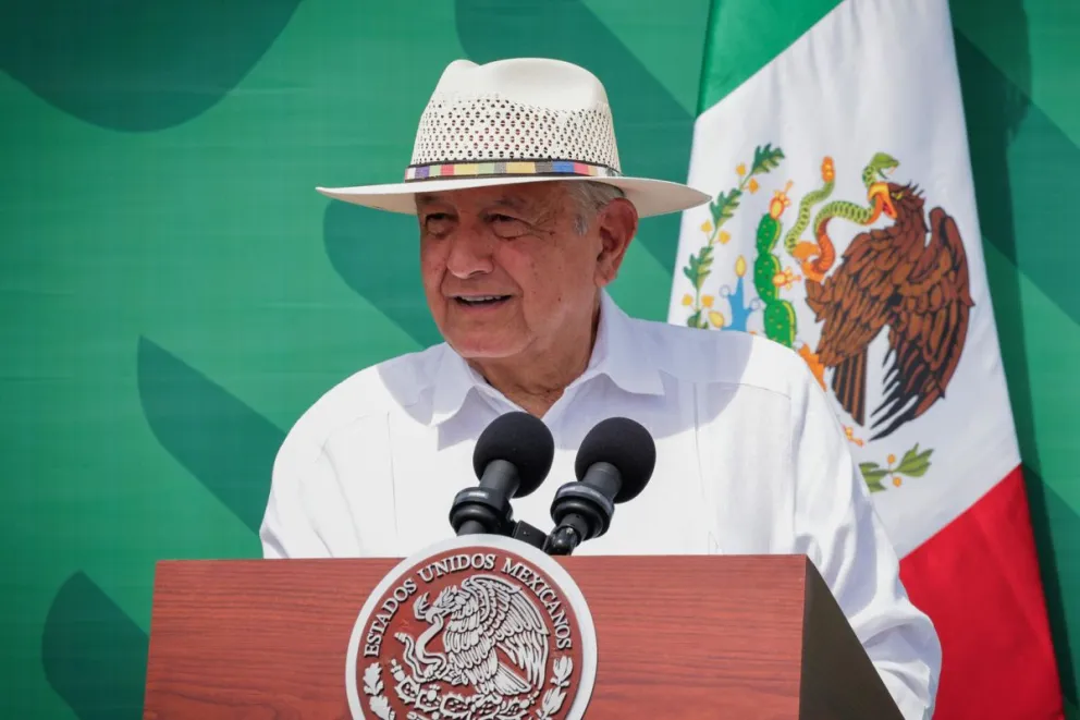 El primer mandatario mexicano Andrés Manuel López Obrador durante una rueda de prensa este lunes en Mazatlán (México).