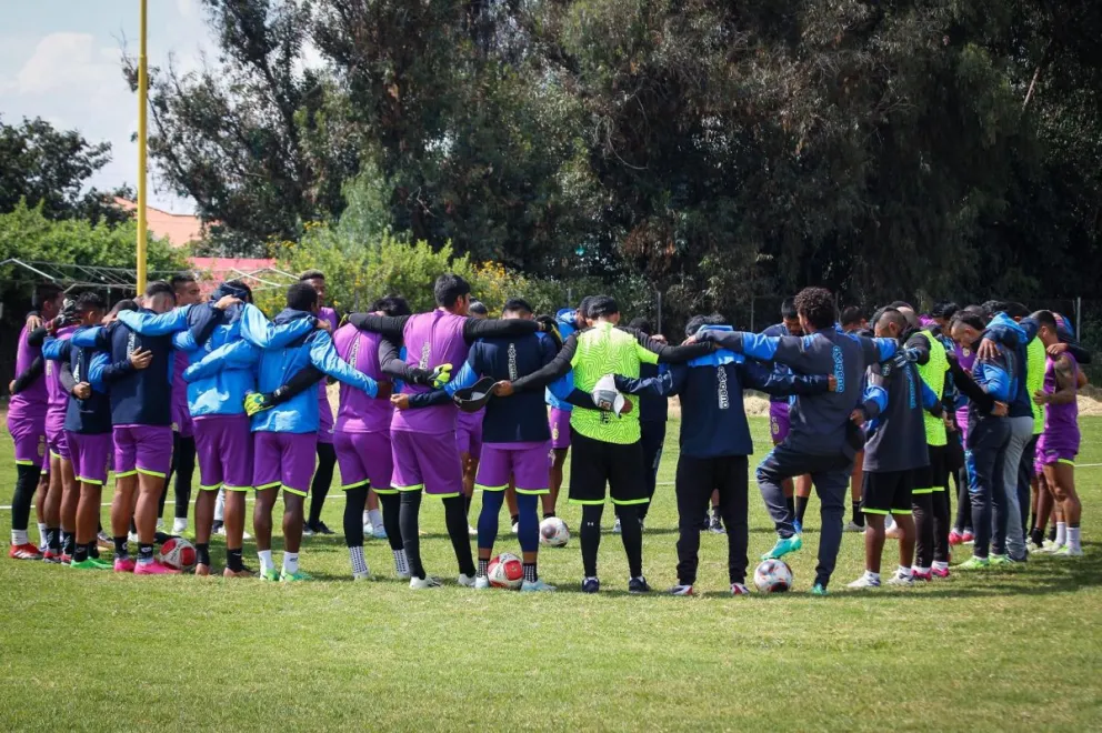 Mientras espera su rival de cuartos de final, el plantel de San Antonio sigue con su preparación.  Foto: San Antonio. 