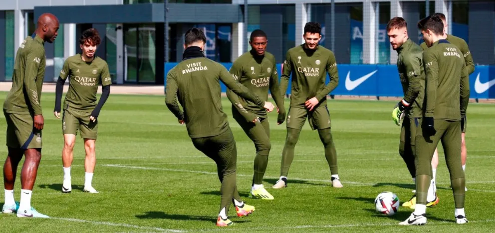 Jugadores del cuadro francés en una práctica. Foto: PSG.