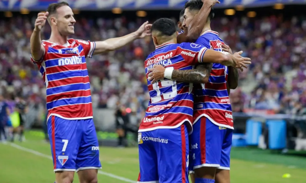 El festejo de los jugadopres de Fortaleza por una de las conquistas. Foto APG 