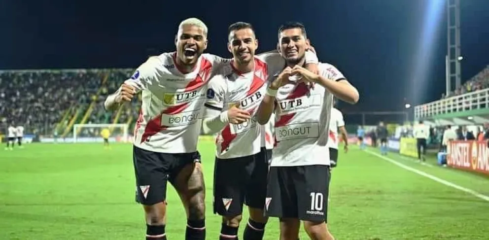 La celebración de los millonarios luego del resultado obtenido en Buenos Aires. Foto:CAR