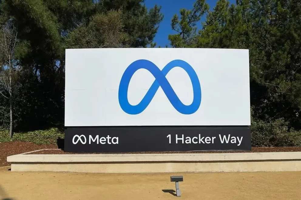 Las redes implementarán recursos de inteligencia artificial para proteger a los usuarios. Foto: EFE/EPA