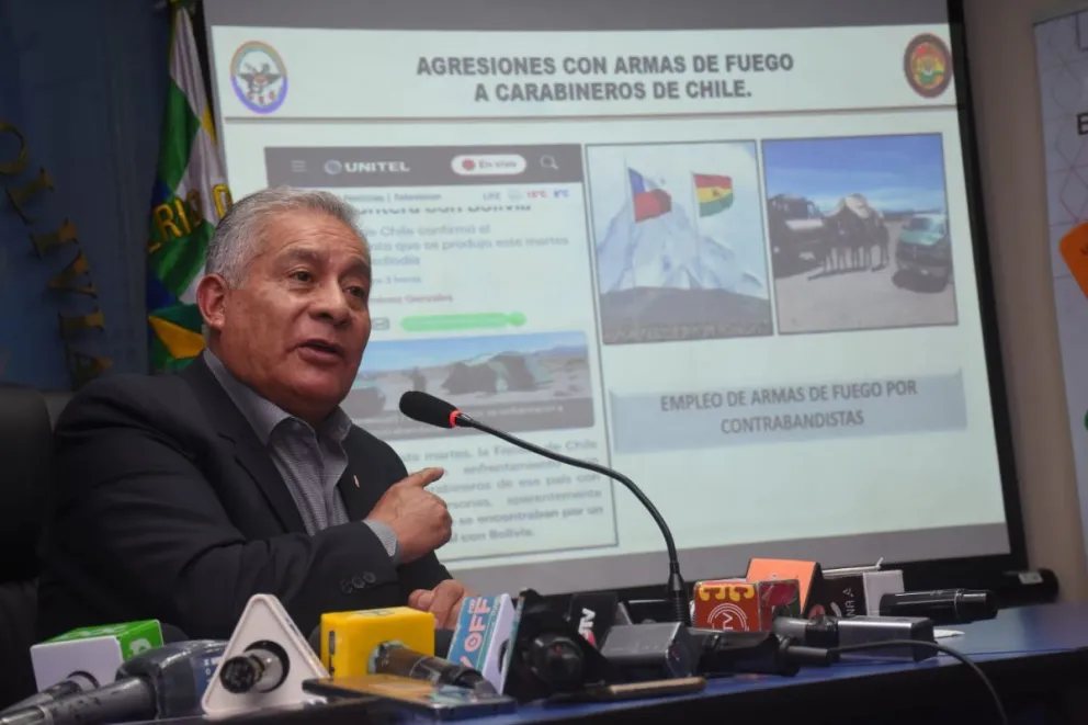 El el viceministro de Lucha Contra el Contrabando, Daniel Vargas durante la presentación de un informe. Foto: APG