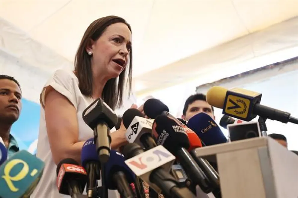 María Corina Machado habla durante una rueda de prensa en Caracas (Venezuela). Foto: EFE/ Miguel Gutiérrez