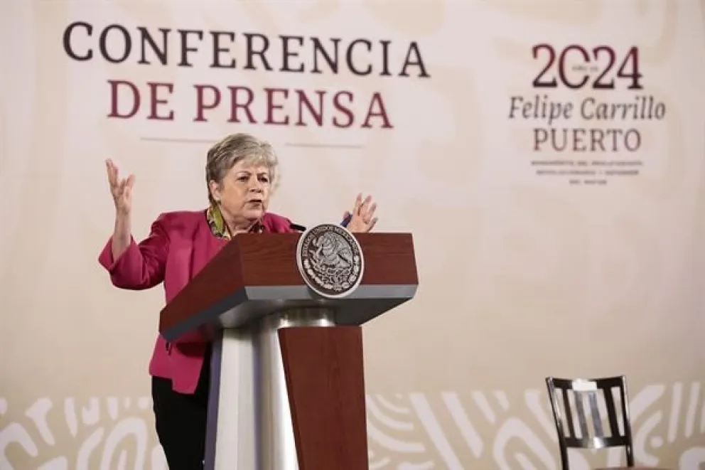 La secretaria de Exteriores de México, Alicia Bárcena, participa en la rueda de prensa matutina del presidente Andrés Manuel López Obrador, este jueves.Foto: EFE/José Méndez
